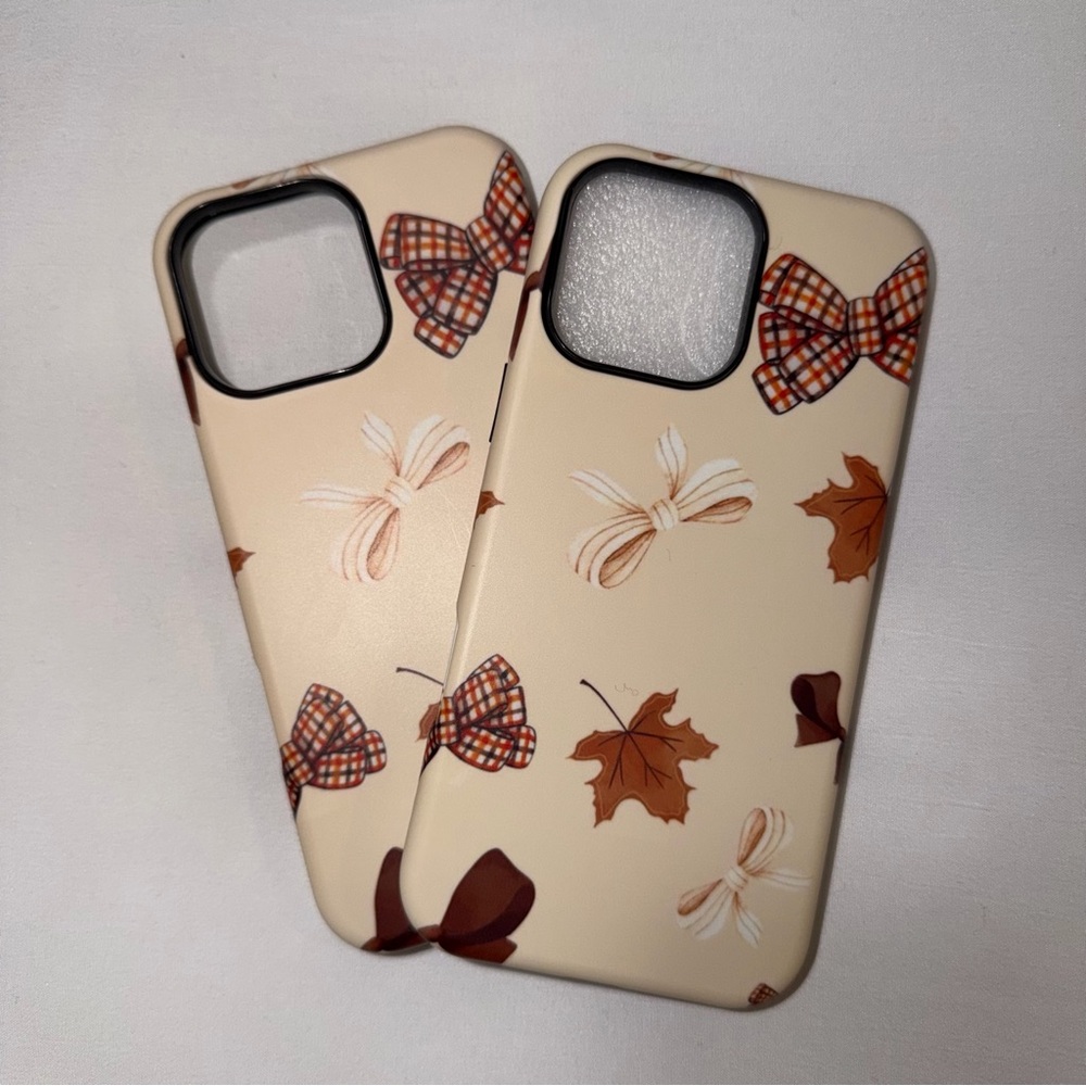Autumn Leaves Phone Case - Cream iPhone 16 pro max